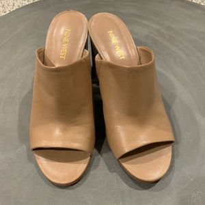 Nine West Leather Mules size 6